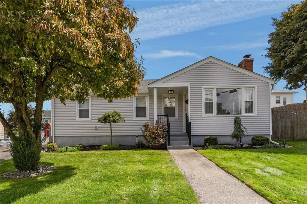 10 Summit Avenue