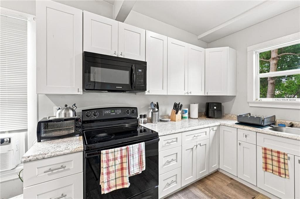 Multi Family at 175 177 Walcott Street, Pawtucket, photo 5 of 49