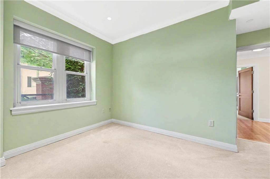 Condominium at 341 Thames Street UNIT 101-S, Bristol, photo 27 of 33