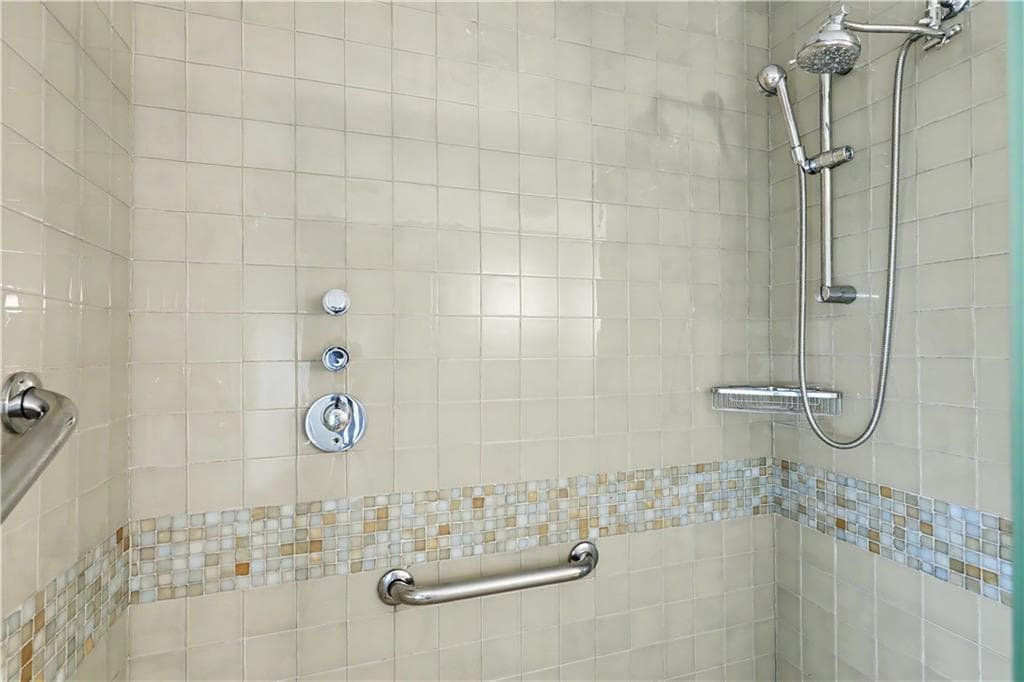 Condominium at 341 Thames Street UNIT 101-S, Bristol, photo 29 of 33