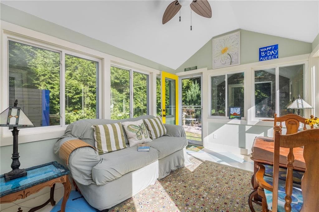 Single Family Residence at 20 Samuel Rodman Street, South Kingstown, photo 26 of 38