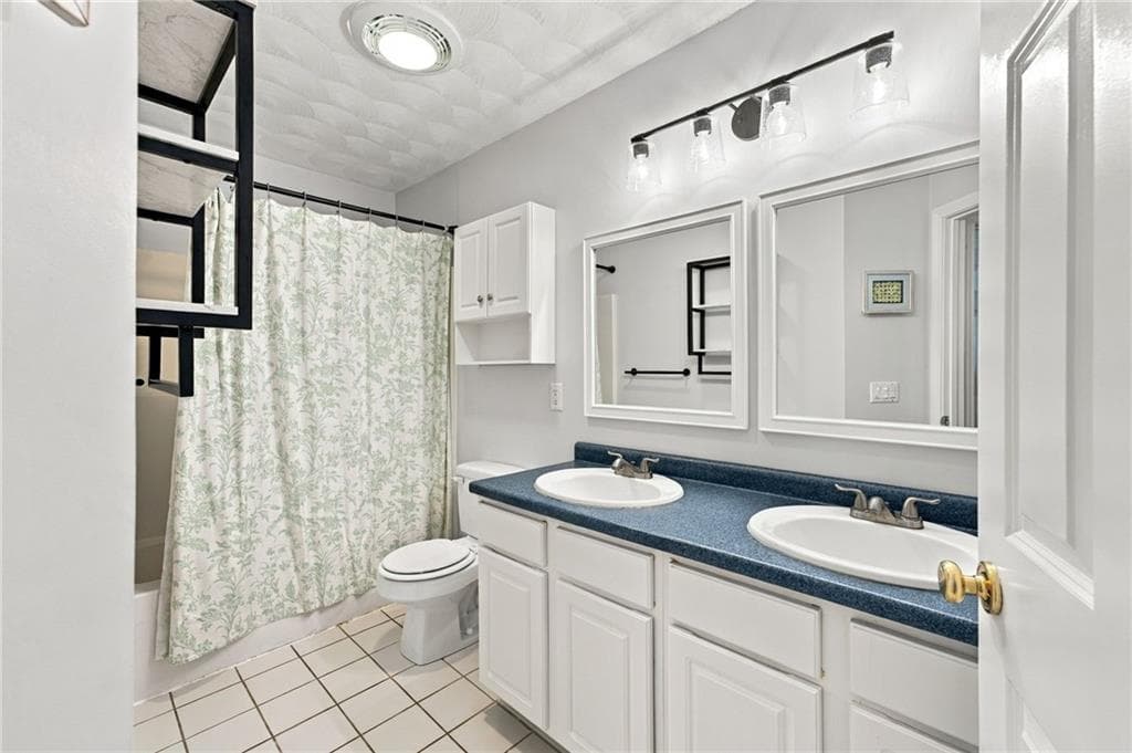 Single Family Residence at 394 Westmoreland Lane, North Kingstown, photo 28 of 43
