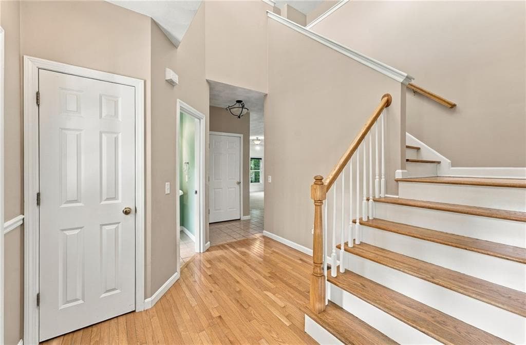 Single Family Residence at 394 Westmoreland Lane, North Kingstown, photo 15 of 43