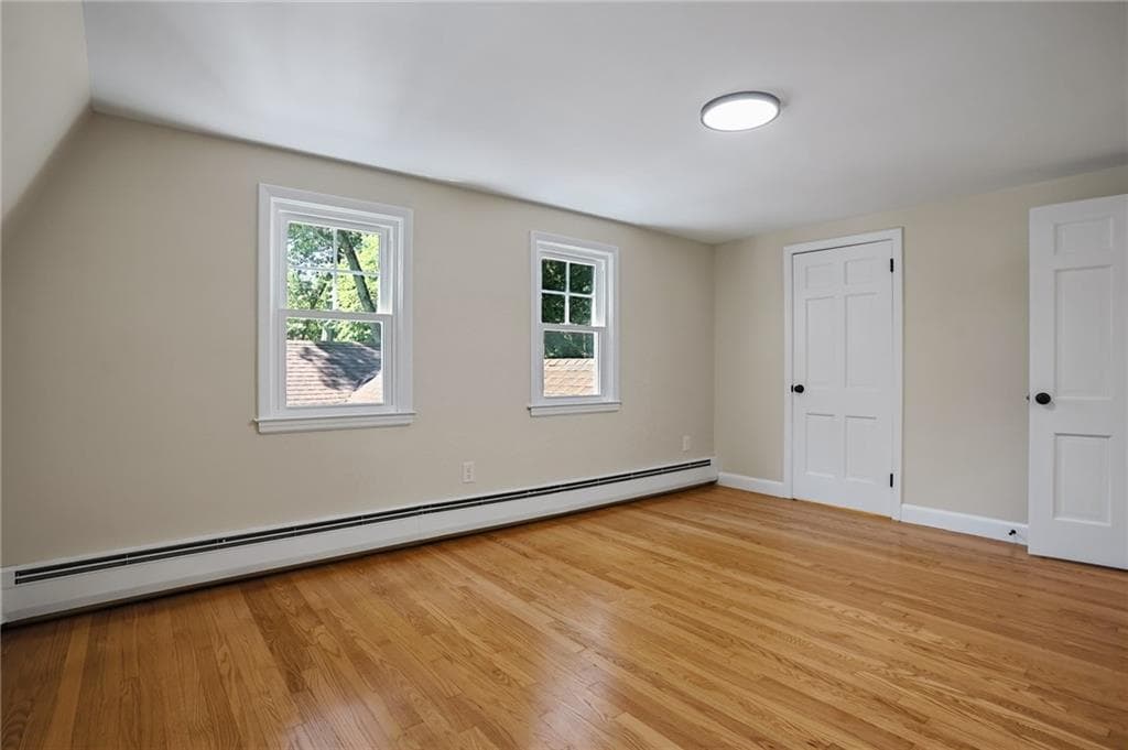 Single Family Residence at 23 Wildrose Court, Warwick, photo 26 of 50
