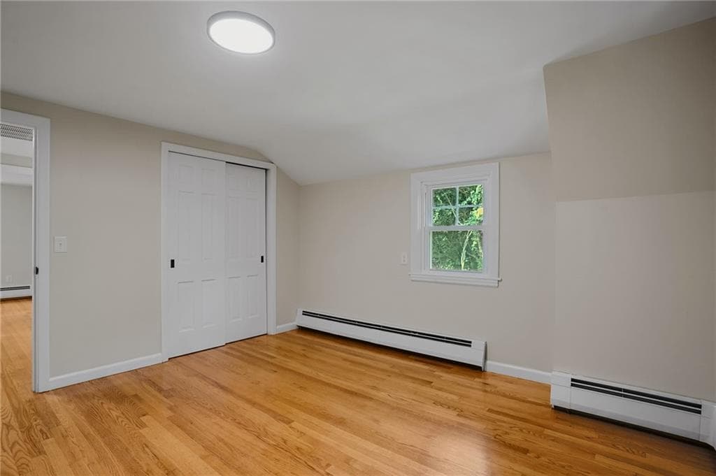 Single Family Residence at 23 Wildrose Court, Warwick, photo 34 of 50
