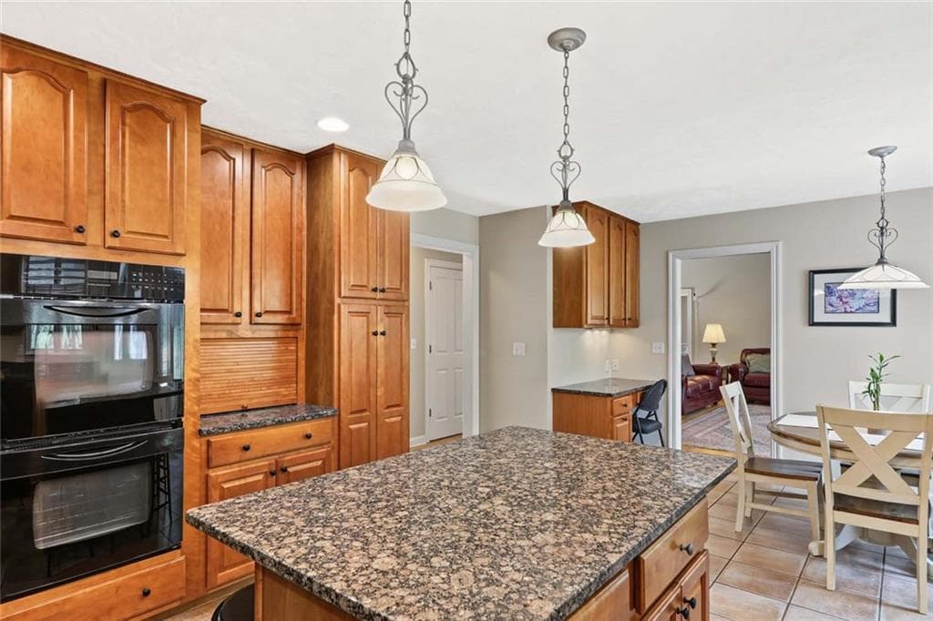 Single Family Residence at 23 Valley Stream Drive, Cumberland, photo 20 of 50