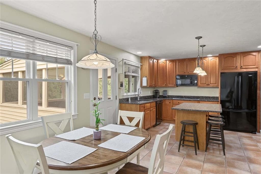 Single Family Residence at 23 Valley Stream Drive, Cumberland, photo 15 of 50