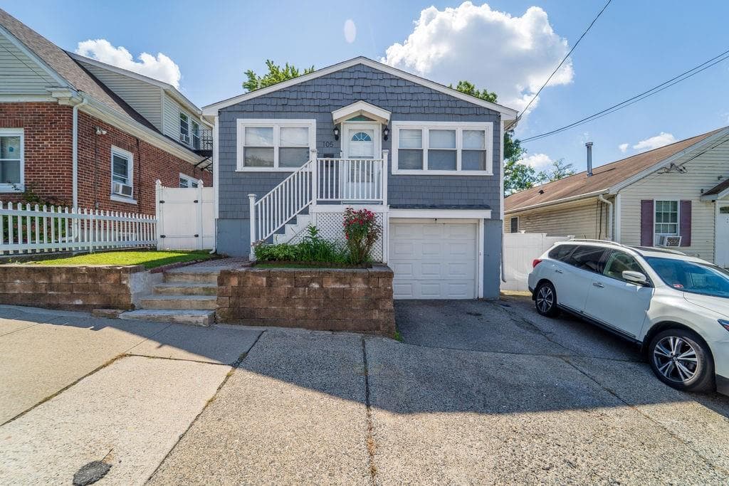 Single Family Residence at 105 Allston Street, Providence, photo 19 of 21