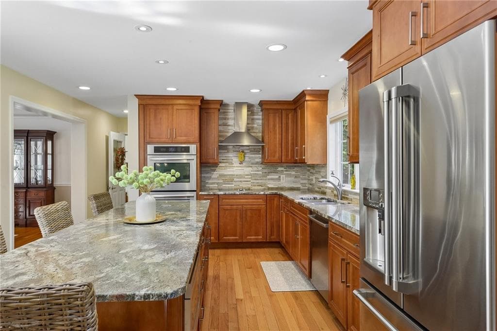 Single Family Residence at 99 Fresh Meadow Road, South Kingstown, photo 12 of 28