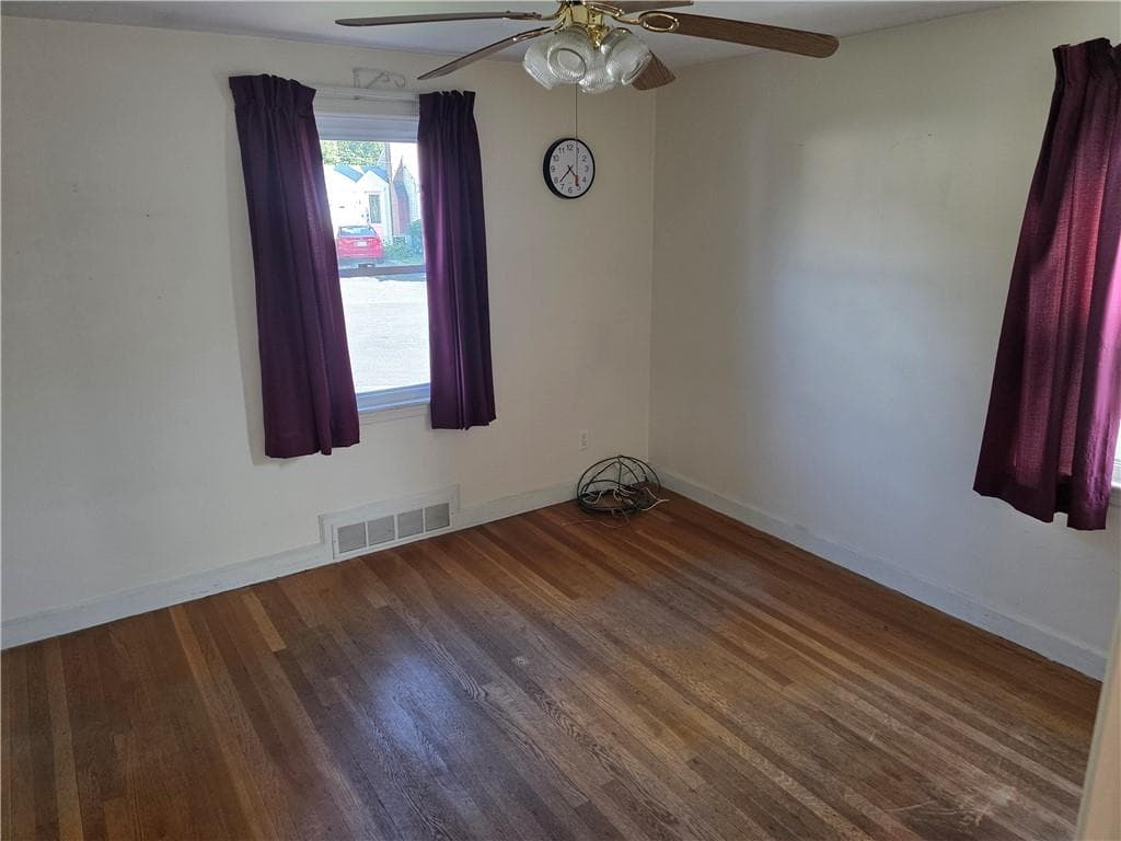 Single Family Residence at 59 Ferncrest Drive, Pawtucket, photo 12 of 21