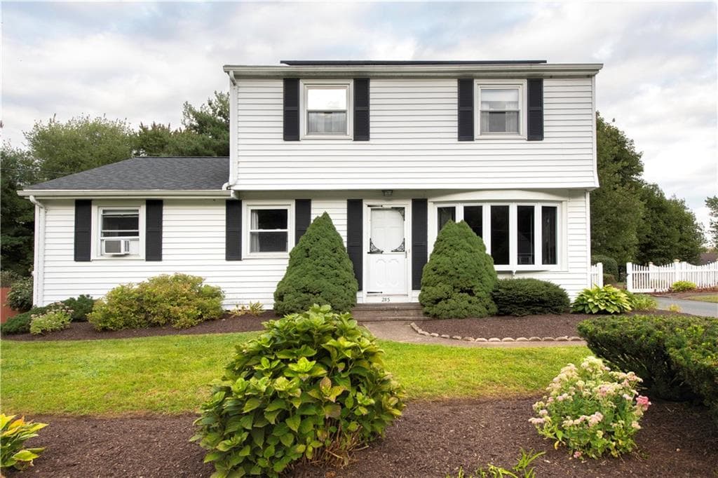 Single Family Residence at 283 Harriet Lane, Cumberland, photo 2 of 30