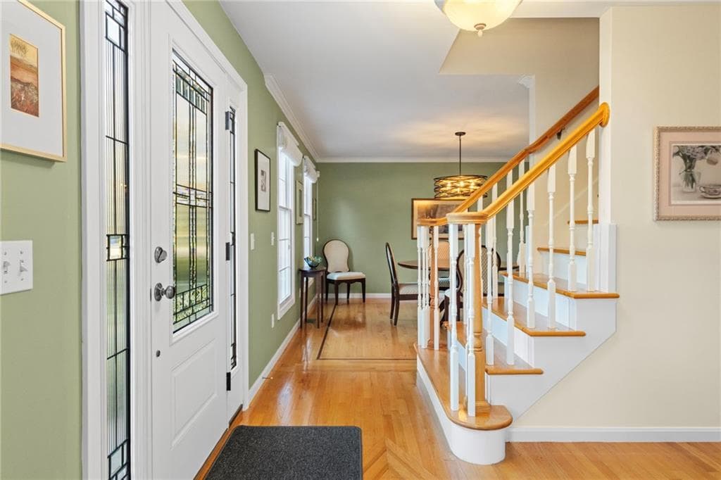 Single Family Residence at 38 Lindsay Lane, Cranston, photo 6 of 50