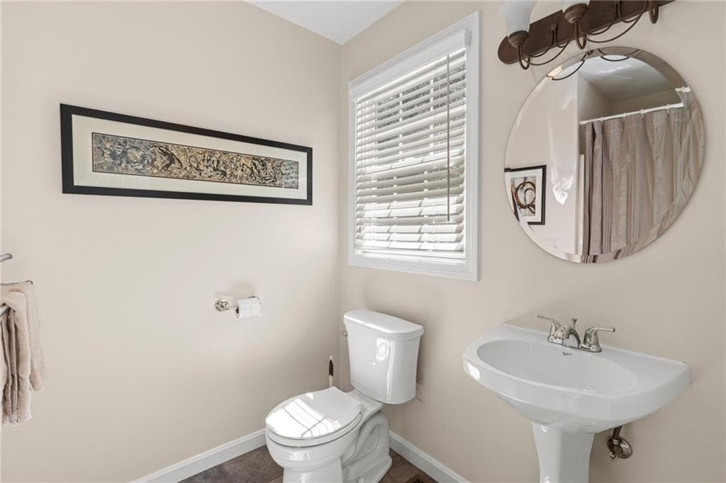 Single Family Residence at 38 Lindsay Lane, Cranston, photo 26 of 50