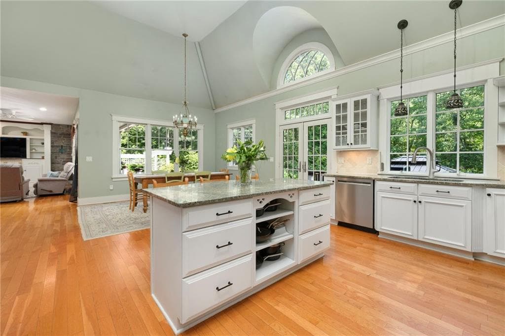 Single Family Residence at 26 Thayer Avenue, Narragansett, photo 13 of 43