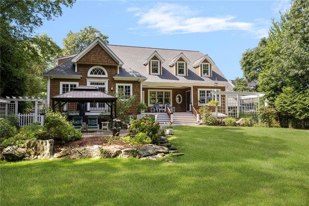 Single Family Residence at 26 Thayer Avenue, Narragansett, photo 31 of 43