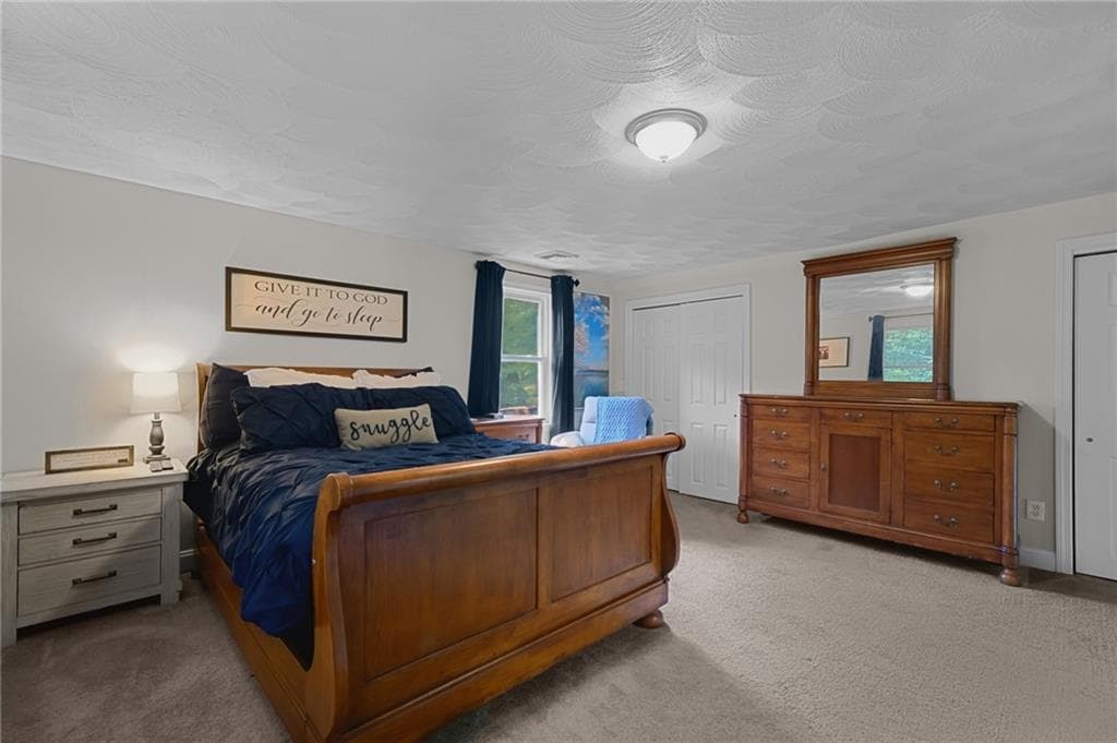 Single Family Residence at 118 Woodville Alton Road, Hopkinton, photo 17 of 41