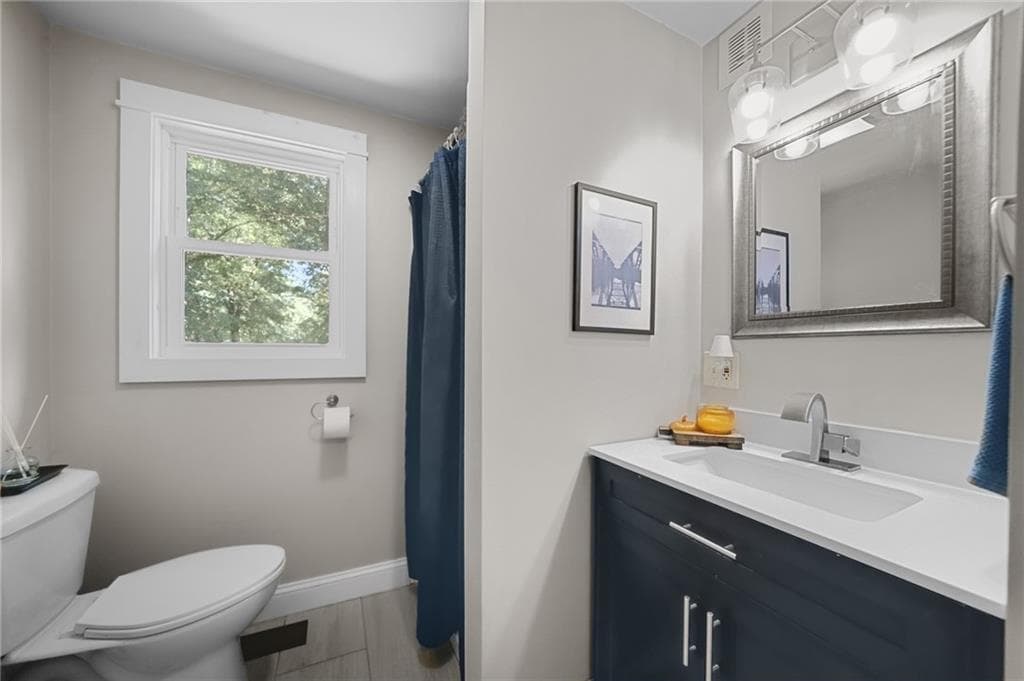 Single Family Residence at 118 Woodville Alton Road, Hopkinton, photo 24 of 41