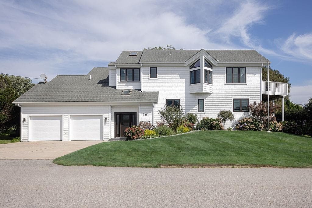 Single Family Residence at 16 Larch Avenue, Narragansett, photo 3 of 48