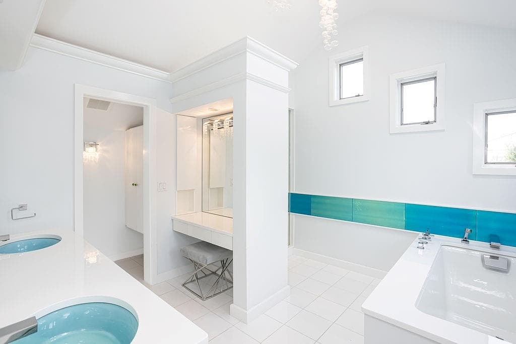 Single Family Residence at 16 Larch Avenue, Narragansett, photo 21 of 48