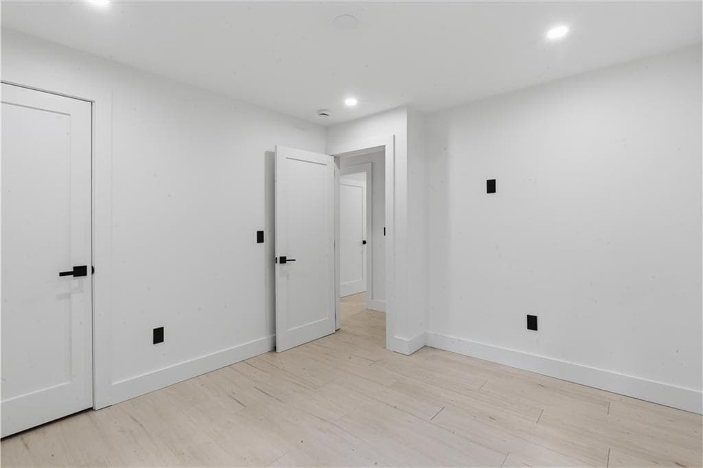 Single Family Residence at 433 Gravelly Hill Road, South Kingstown, photo 21 of 34