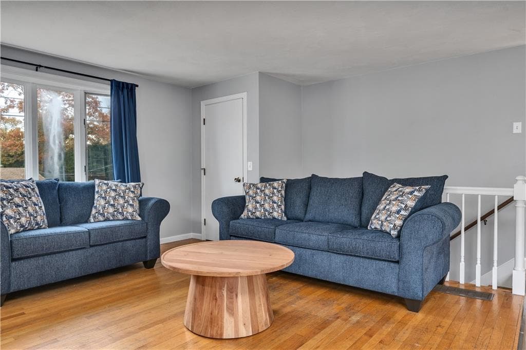 Single Family Residence at 89 Spice Bush Trail, Narragansett, photo 11 of 29