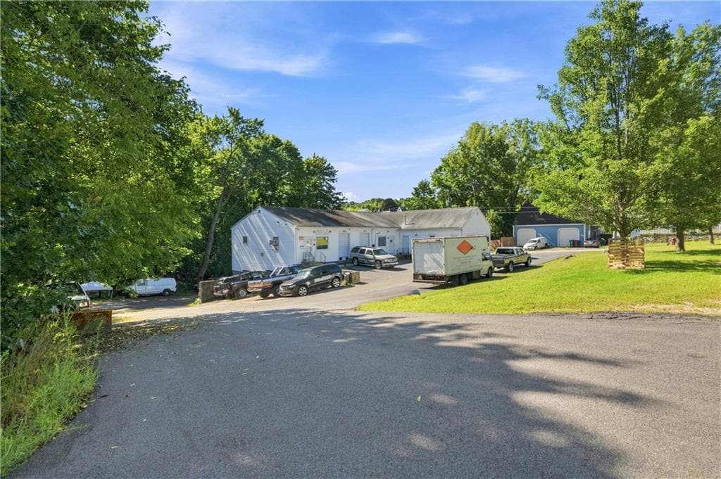 Commercial at 168 Rockland Avenue, Woonsocket, photo 9 of 45