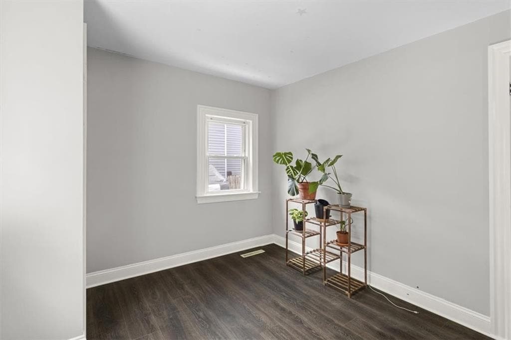 Multi Family at 124 Lincoln Street, Woonsocket, photo 19 of 49