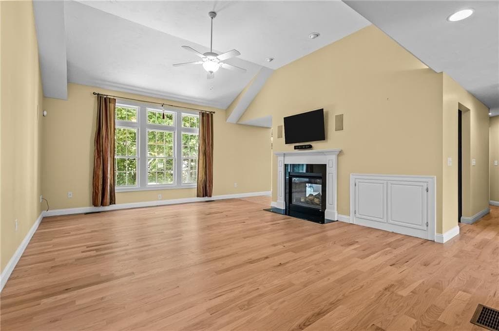 Single Family Residence at 125 West Road, Cumberland, photo 13 of 39