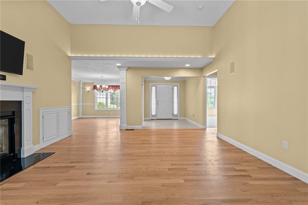 Single Family Residence at 125 West Road, Cumberland, photo 11 of 39