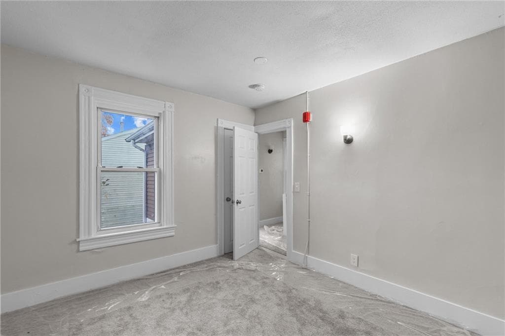 Condominium at 584 Weeden Street, Pawtucket, photo 17 of 25