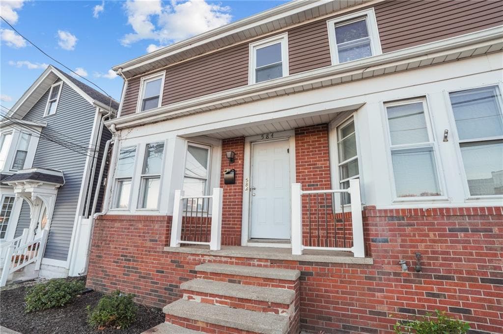 Condominium at 584 Weeden Street, Pawtucket, photo 24 of 25