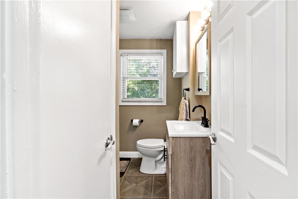 Condominium at 201 Reservoir Avenue, Lincoln, photo 13 of 18