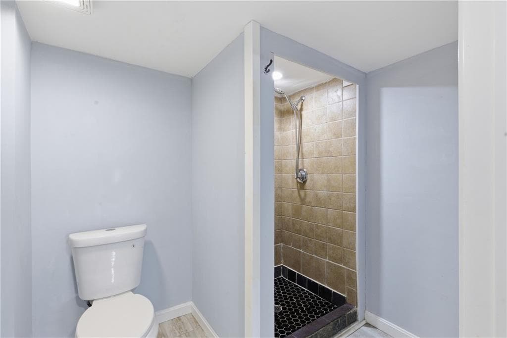 Single Family Residence at 27 Hemlock Avenue, Cranston, photo 26 of 30