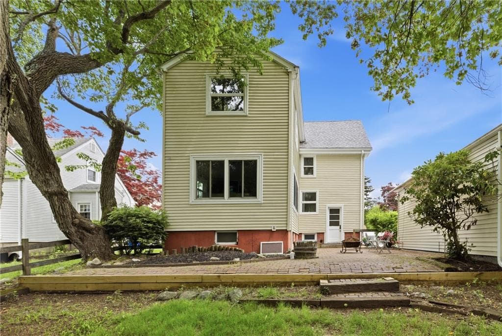 Single Family Residence at 27 Hemlock Avenue, Cranston, photo 30 of 30