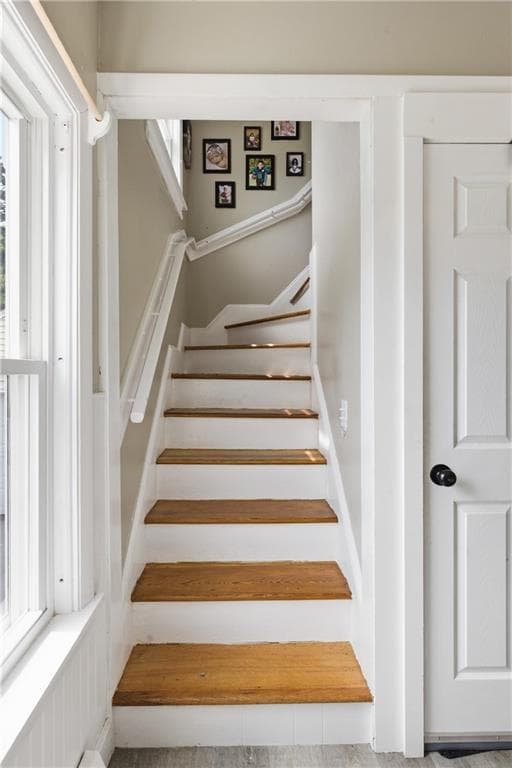 Single Family Residence at 27 Hemlock Avenue, Cranston, photo 15 of 30