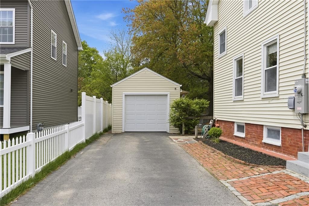 Single Family Residence at 27 Hemlock Avenue, Cranston, photo 4 of 30