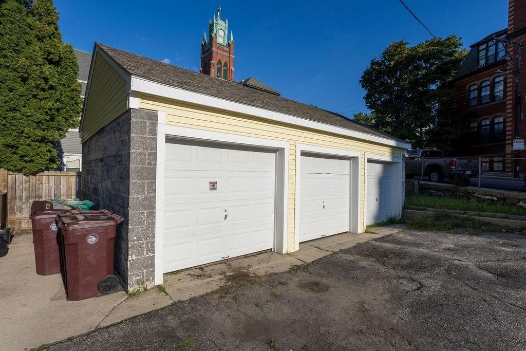 Multi Family at 29 Hamlet Avenue, Woonsocket, photo 5 of 48