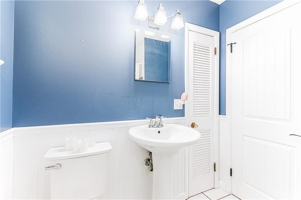 Single Family Residence at 26 Fort Ninigret Road, Charlestown, photo 13 of 27