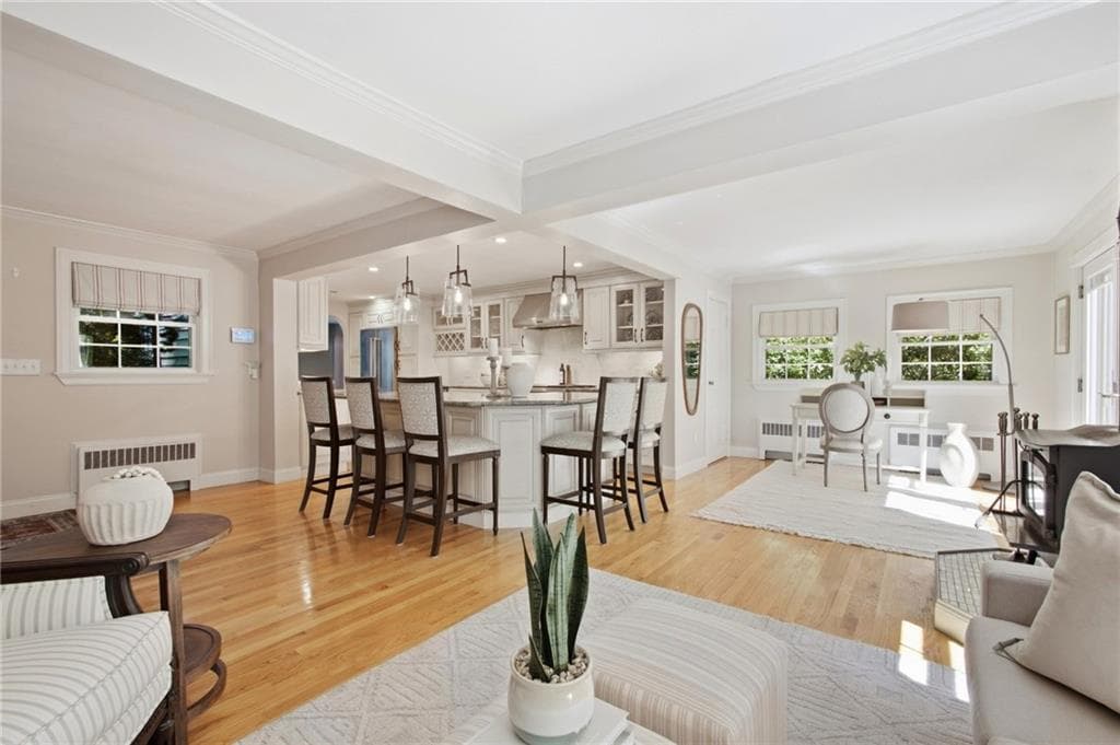 Single Family Residence at 139 Woodstock Lane, Cranston, photo 12 of 30