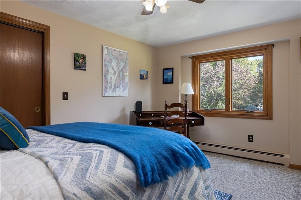 Single Family Residence at 8 Robin Drive, North Kingstown, photo 23 of 50