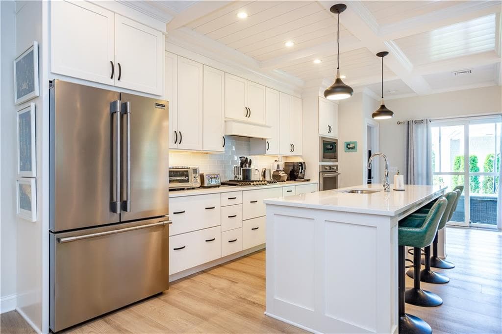 Condominium at 46 Travelers Court UNIT 33, East Greenwich, photo 14 of 49