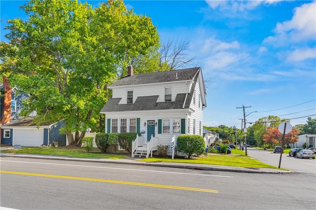 Single Family Residence at 53 Wampanoag Trail, East Providence, photo 27 of 28