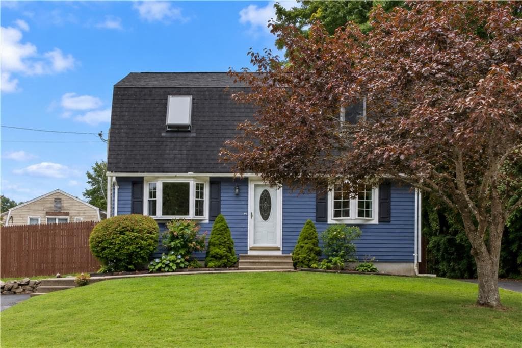 Single Family Residence at 2 Medieval Way, West Warwick, photo 2 of 50