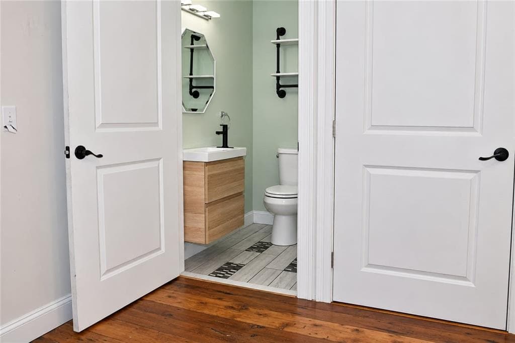 Single Family Residence at Smithfield, photo 18 of 40