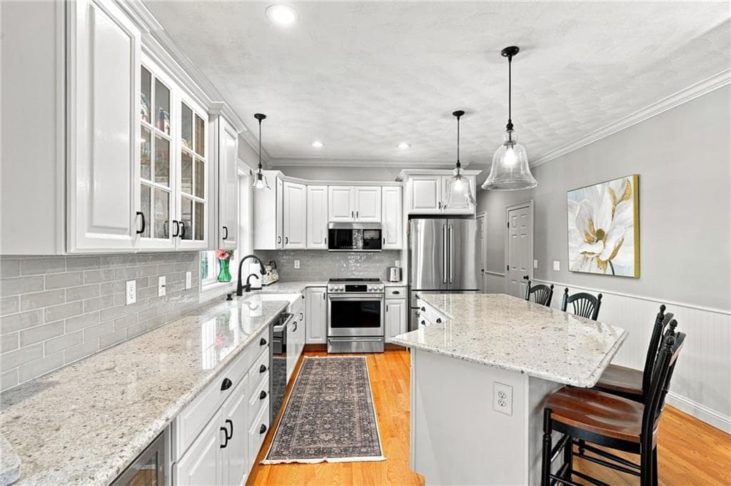 Single Family Residence at 16 Brett Drive, Scituate, photo 5 of 39