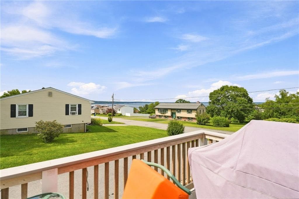 Single Family Residence at 185 Kearns Avenue, Tiverton, photo 23 of 50