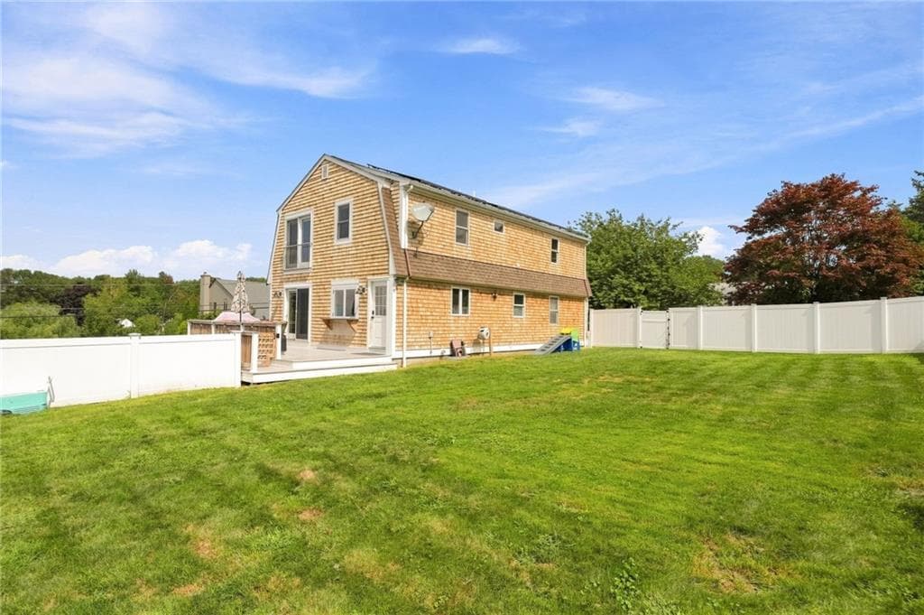 Single Family Residence at 185 Kearns Avenue, Tiverton, photo 48 of 50
