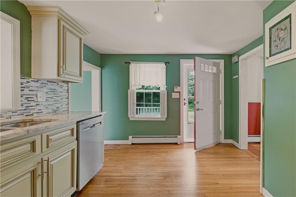 Single Family Residence at 21 King Road, Tiverton, photo 5 of 50