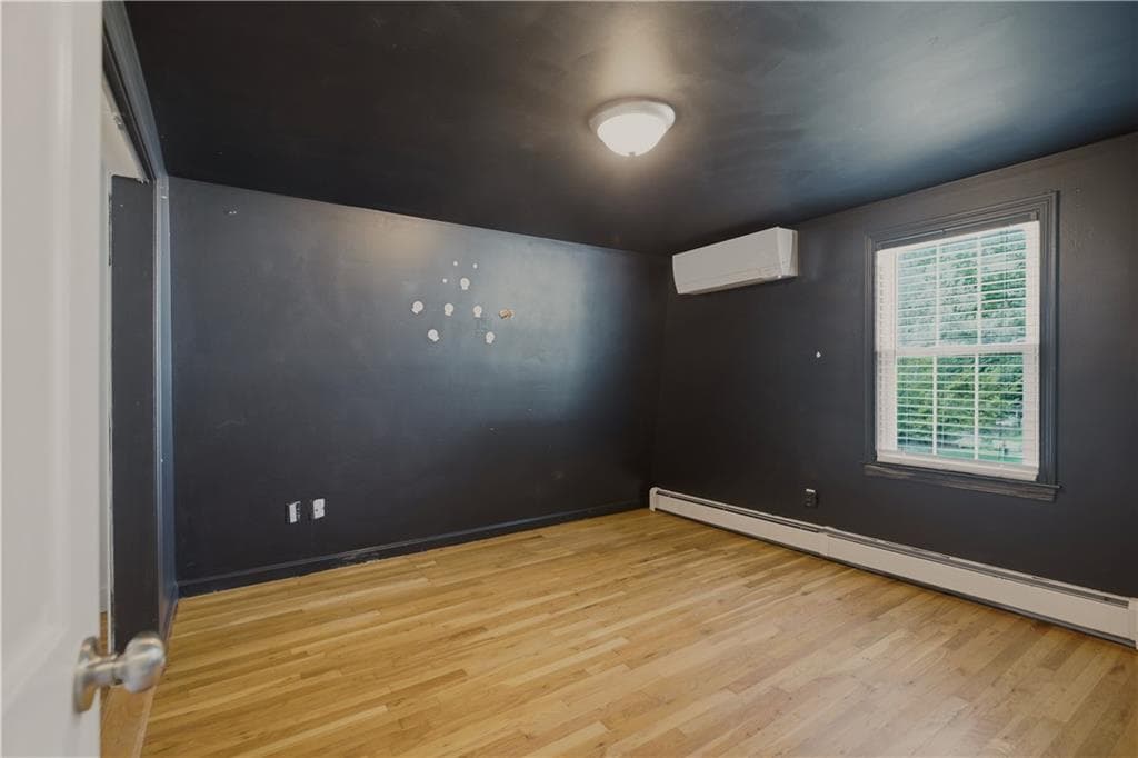 Single Family Residence at 21 King Road, Tiverton, photo 30 of 50