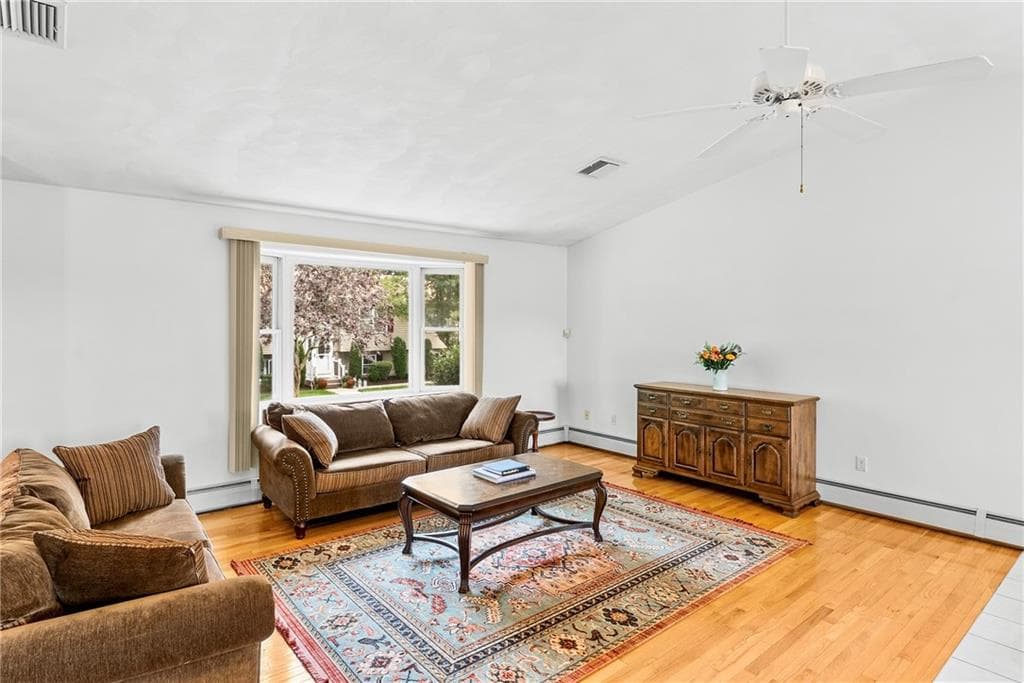 Single Family Residence at 2 Ryan Lane, North Providence, photo 11 of 43